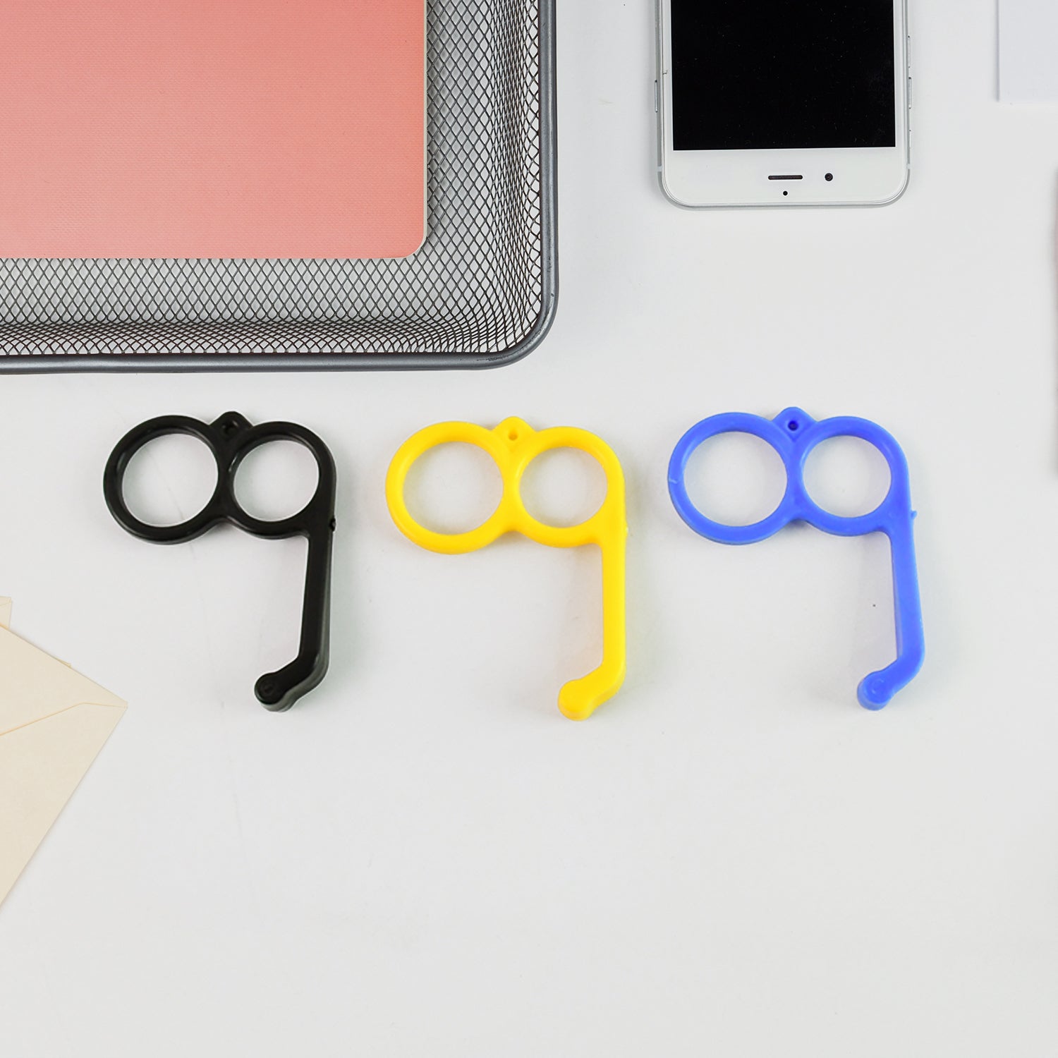 Clasp Mate Hand Design Phone Stand